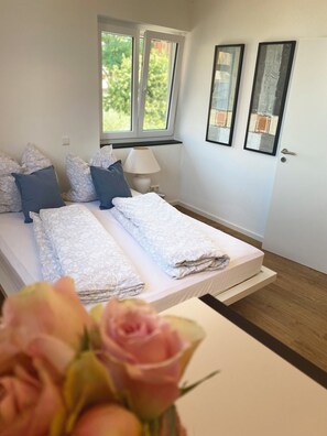 1 室のベッドルーム、WiFi (無料)、ベッドシーツ