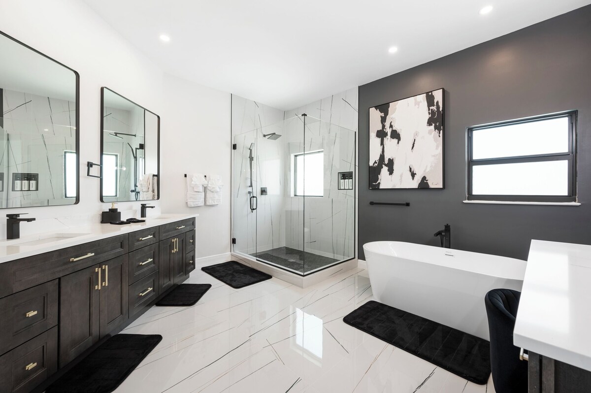 Photo 65 of Naples Amore - Heated Pool/Spa, Pizza Oven, Playground, EV Charger, Grill, 5BR