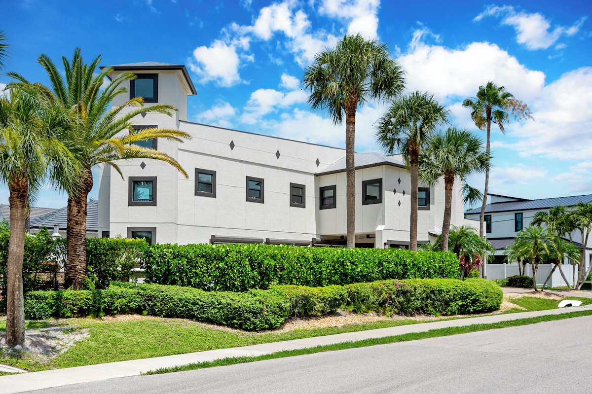 Photo 18 of Naples Amore - Heated Pool/Spa, Pizza Oven, Playground, EV Charger, Grill, 5BR