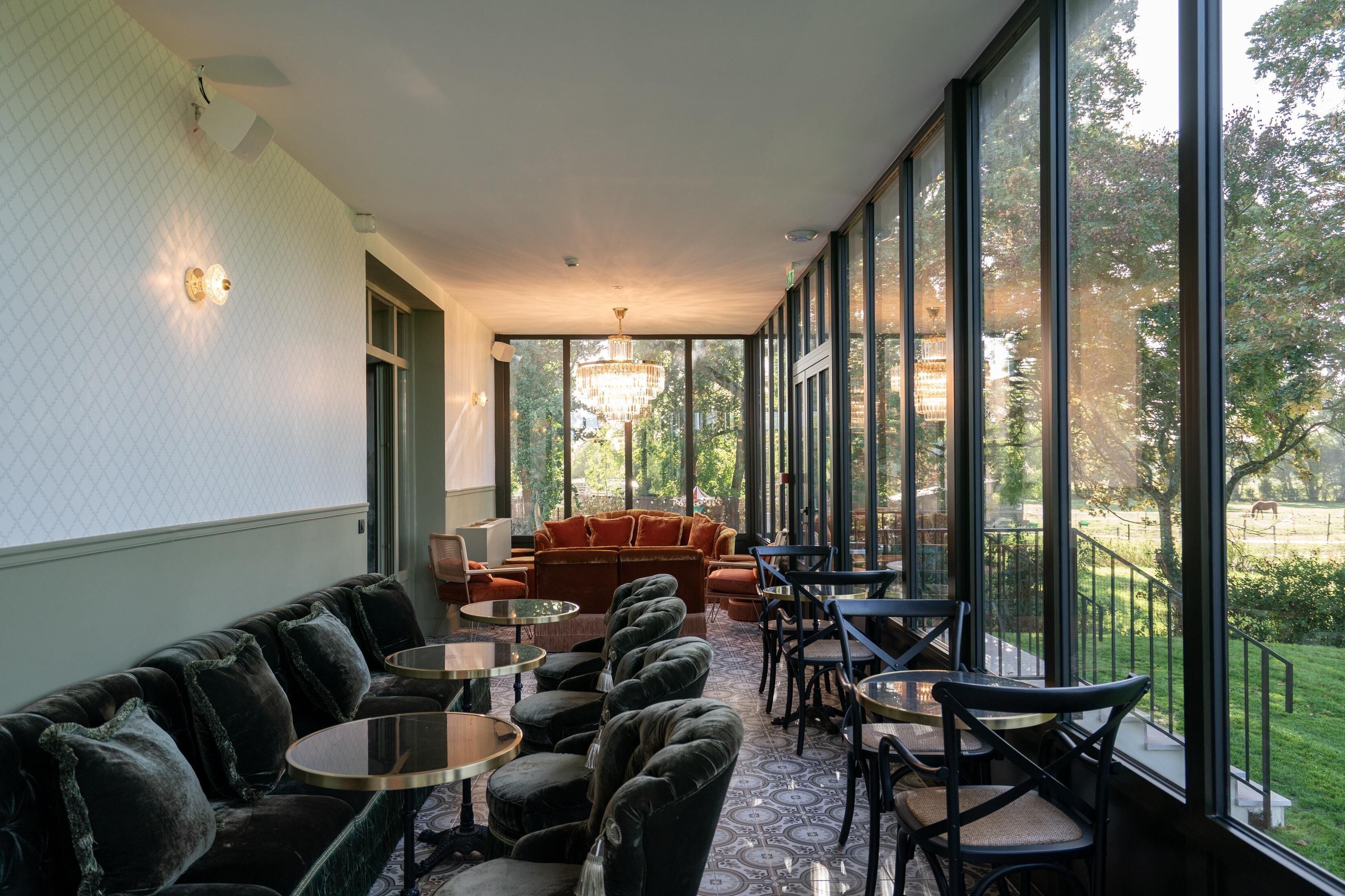 Daily buffet breakfast (EUR 20 per person)