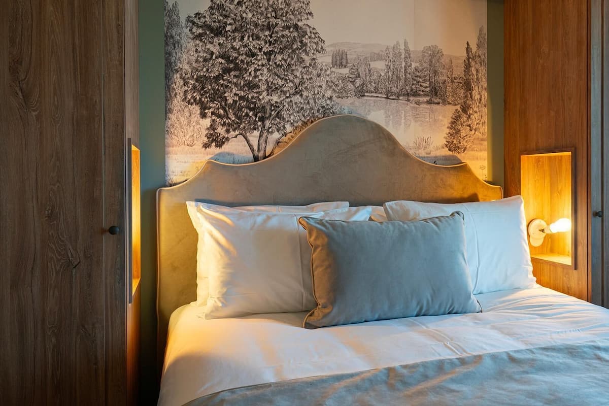 Premium bedding, pillow-top beds, in-room safe, desk