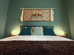 2 chambres, fer et planche à repasser, Wi-Fi, draps fournis