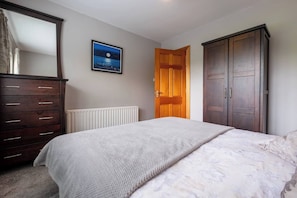 1 bedroom, iron/ironing board, travel crib, free WiFi