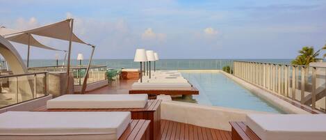 Basic Apartment | Pool | Outdoor pool