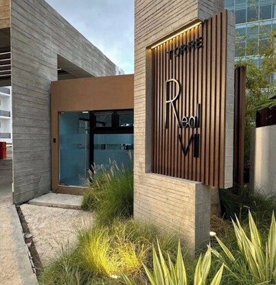 Safe & Charming private 3-bedroom condo with pool, WiFi, fitness room