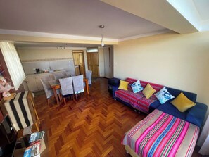 Living area - Vista al lago, confort, calefacción, Estac. 11 Per (Puno)