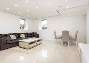 Apartment, 2 Bedrooms, Smoking, City View | Living room - Charming Stavanger Apartment With Garden and Parking (Stavanger)