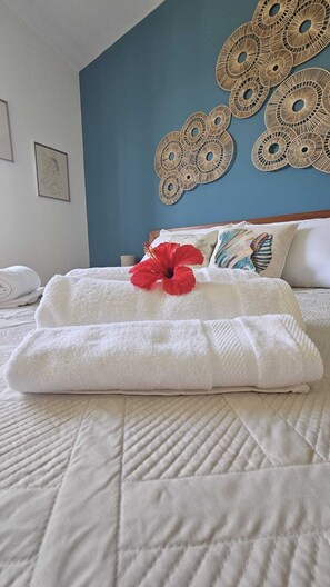 2 bedrooms, in-room safe, iron/ironing board, travel crib