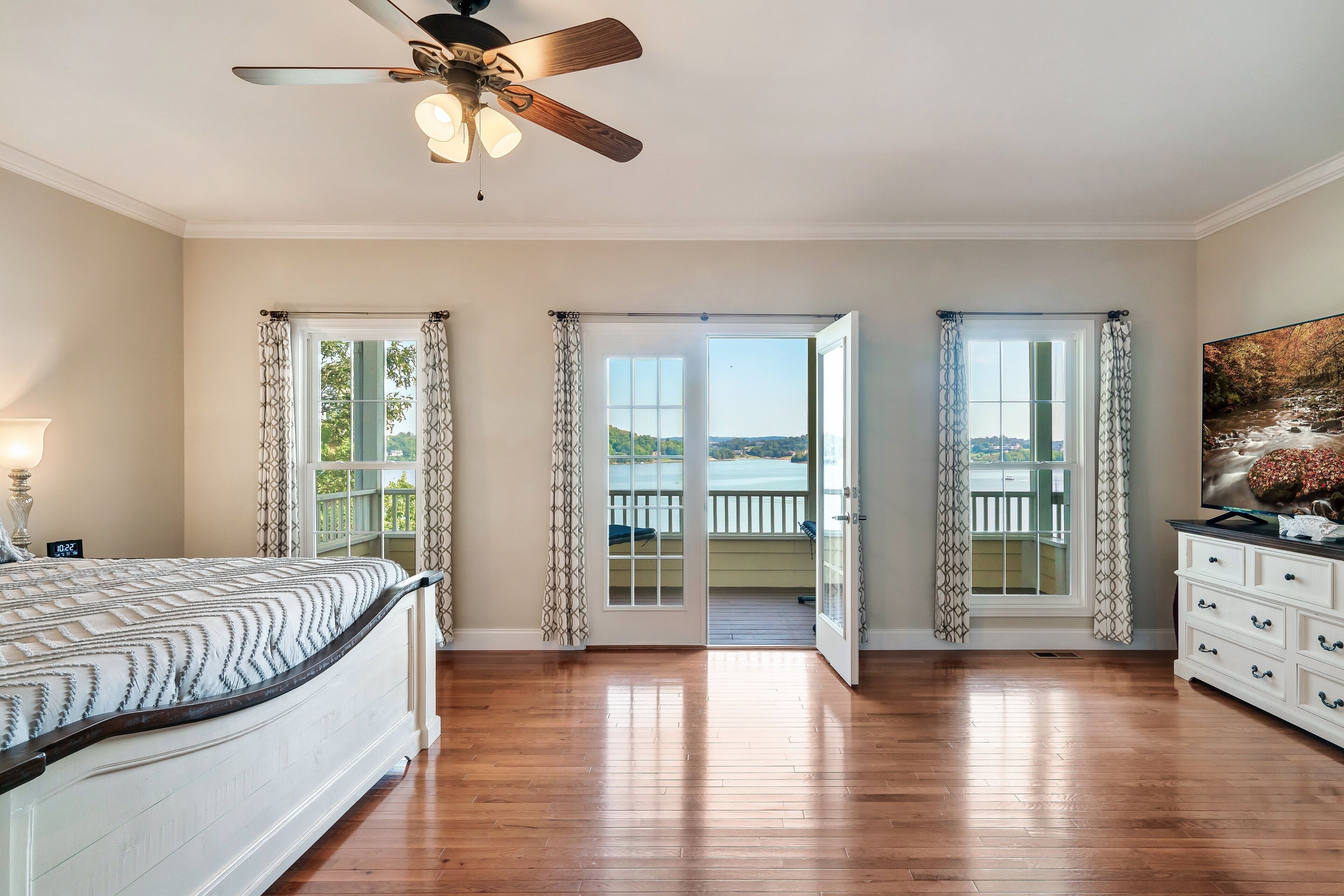 6 間睡房、熨斗/熨衫板、Wi-Fi、床單