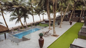 Beach/ocean view - The Big Blue Resort & Spa (Nyanyanu)