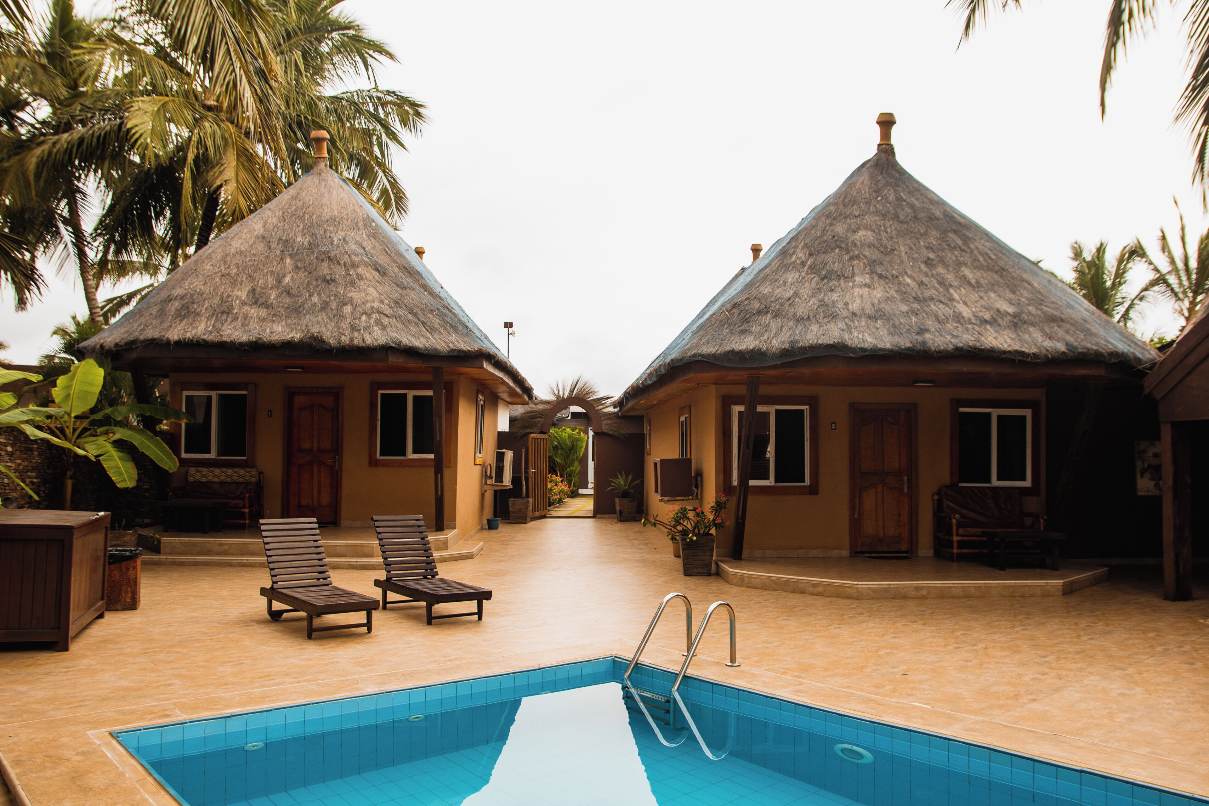 Classic Cottage, Pool View | Laptop workspace, blackout drapes, iron/ironing board, WiFi (free)
