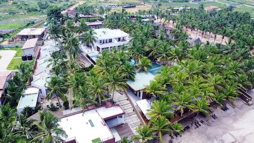 The Big Blue Resort & Spa