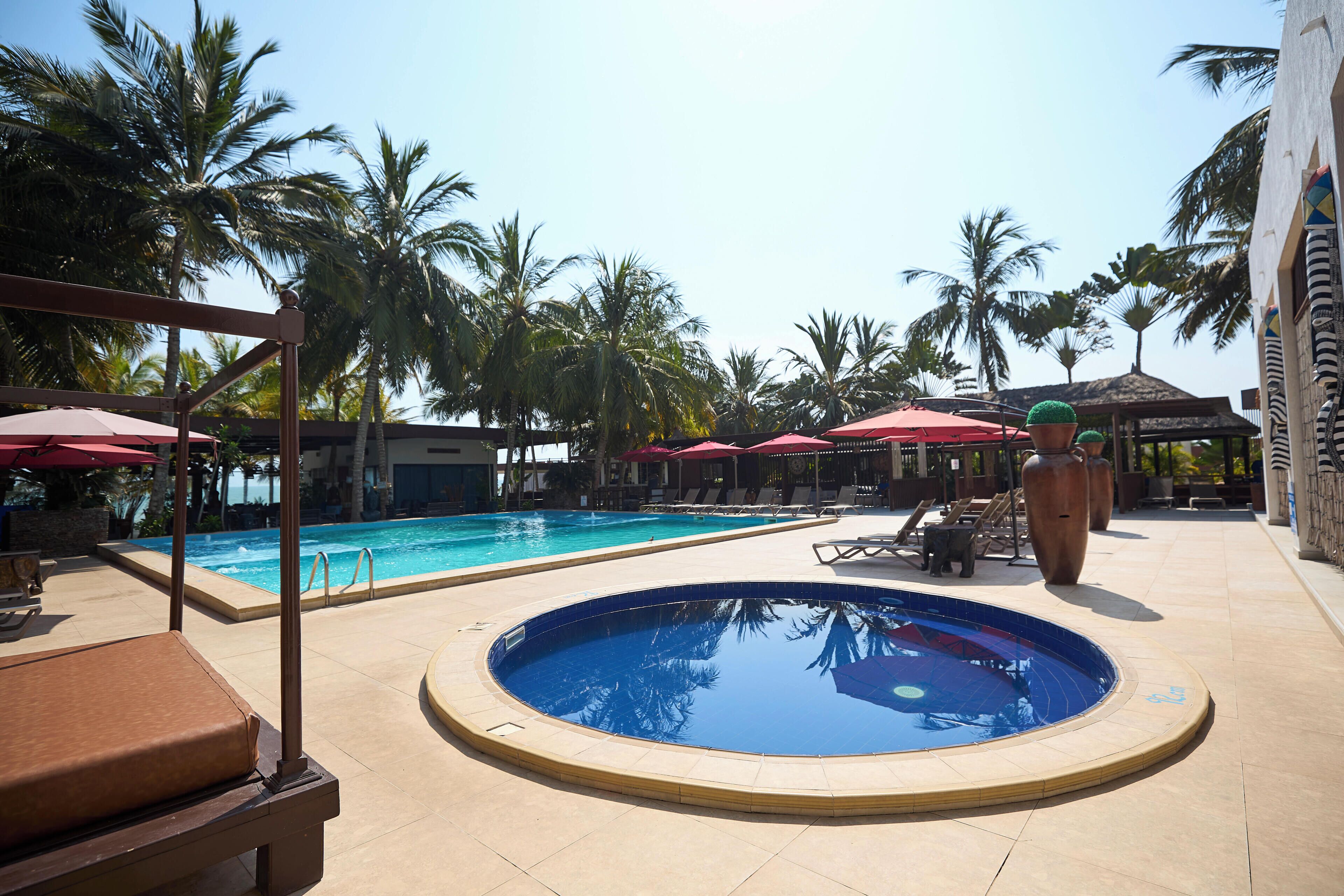 5 outdoor pools