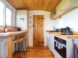 Cookware/dishes/utensils