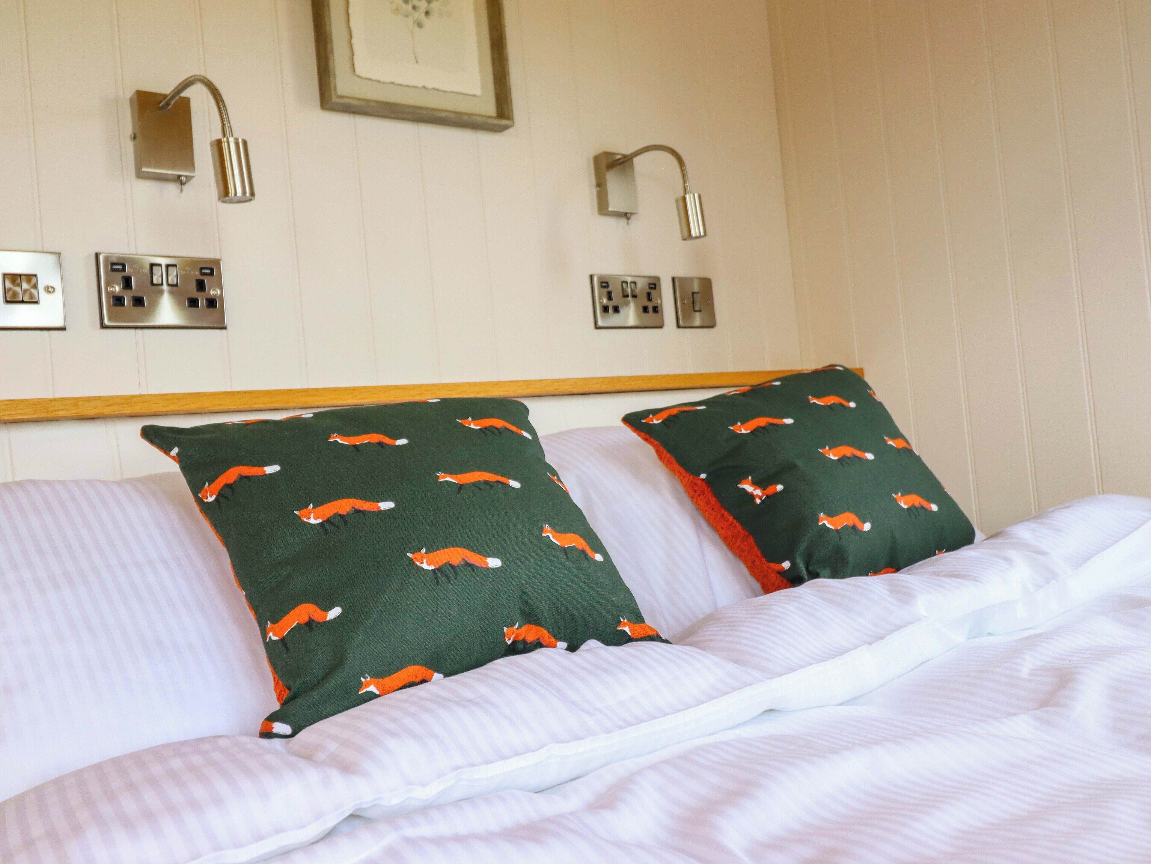 1 chambre, décoration personnalisée, ameublement personnalisé