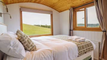 1 quarto, individualmente decorados, individualmente mobiliados