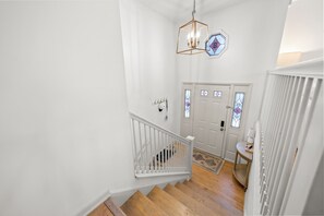 Interior - Sing Second Stays —Spacious Annapolis Home Near USNA & Navy Stadium (Annapolis)