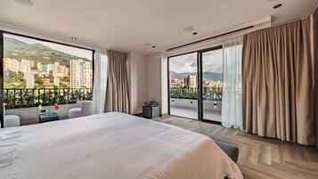 Dúplex Premium, vista a la ciudad | Ropa de cama de alta calidad y edredón