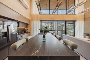Luxury Duplex, City View | Dining room - Morph by MOME Stays (Medellín)