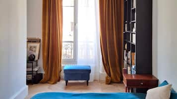 3 slaapkamers, een strijkplank/strijkijzer, wifi, beddengoed