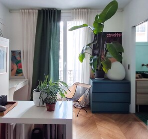 Interior - Spacious apartment with WiFi in the heart of Paris (Paris)