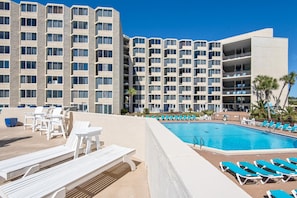 Studio, 2 Queen Beds (Top of the Gulf 110) | Pool