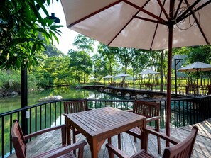 Desayuno completo gratuito y diario