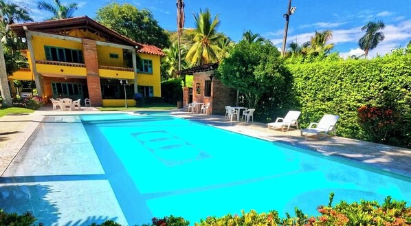 Pool - Finca Encanto!😁🌴🦜☀️
Acogedora, ideal para descansos cortos y larga estadía! (Santa Fe de Antioquia)