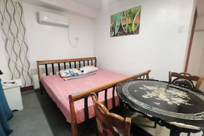 Desk, rollaway beds, free WiFi, bed sheets