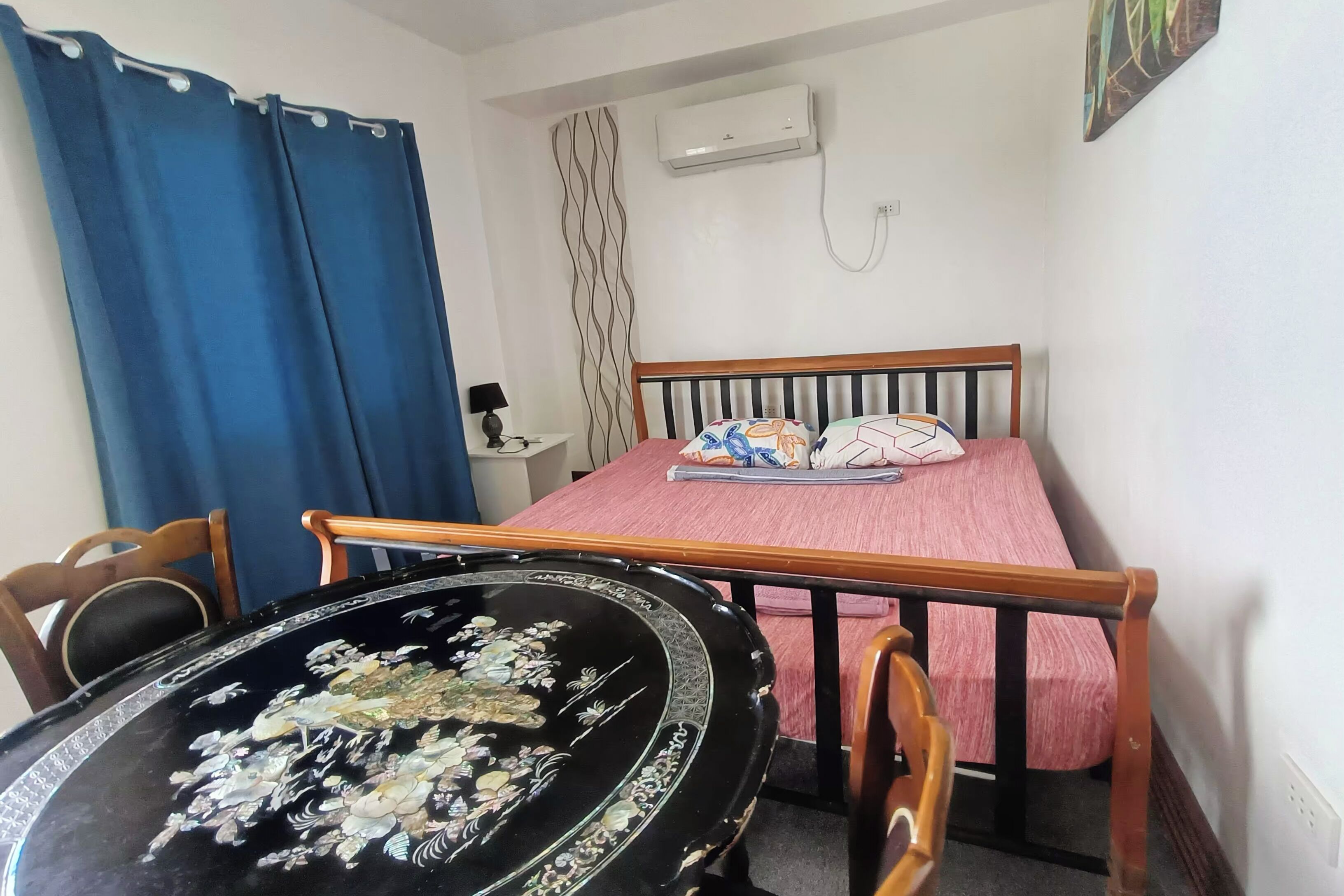 Queen Room | Escrivaninha, camas extras/dobráveis (sobretaxa), Wi-Fi de cortesia