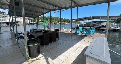 Gentle lot and unbeatable location. No wake, deep water,big slip, and huge dock