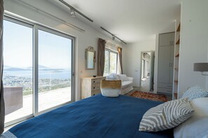6 chambres, fer et planche à repasser, Wi-Fi