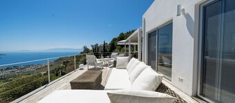 Stunning Sea View & Private Garden Villa in Bodrum