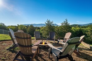 Property grounds - Lakefront - Unbelievable 3 levels w/Elevator! (Dandridge)
