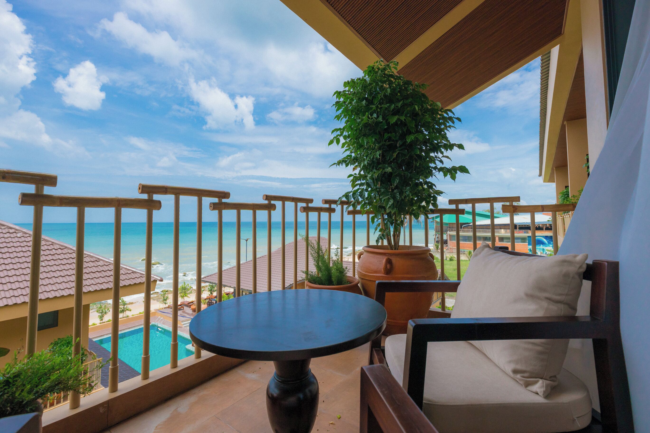 Deluxe Double or Twin Room, Sea View | Beach/ocean view