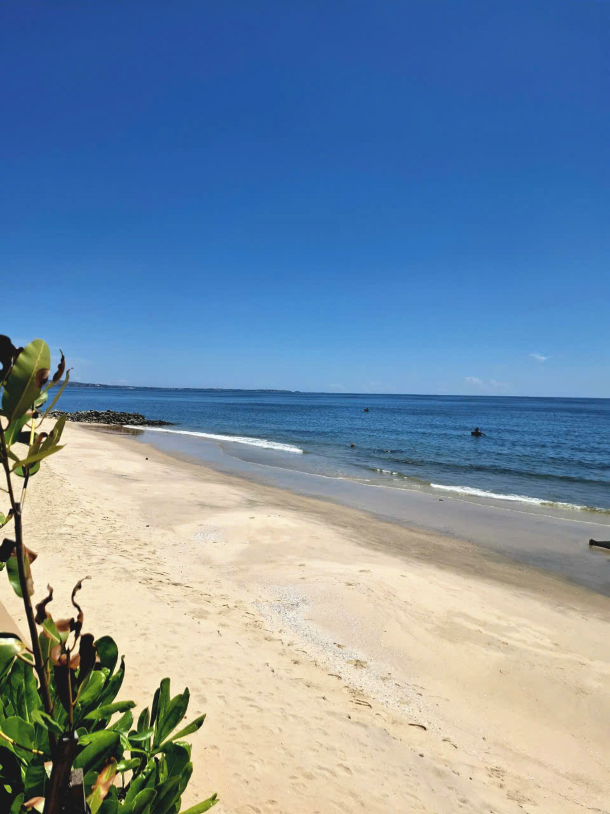 Di pantai 