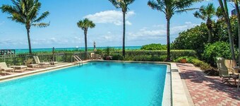 Tranquil 2-bedroom oceanfront condo with in Vero Beach