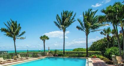 Tranquil 2-bedroom oceanfront condo with in Vero Beach