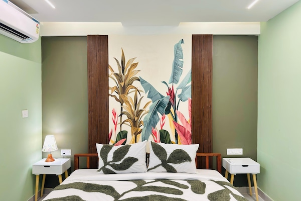 Deluxe Double Room, Garden View | Desk, free WiFi