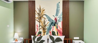 Alcove Stays