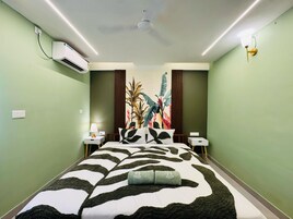 디럭스 더블룸, 정원 전망 | 책상, 무료 WiFi