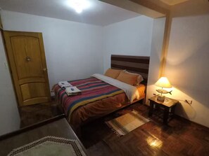 3 dormitorios, tabla de planchar con plancha, wifi y ropa de cama