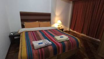 3 slaapkamers, een strijkplank/strijkijzer, wifi, beddengoed