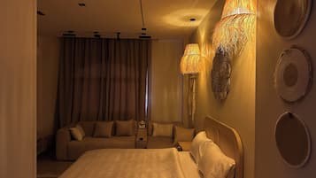 1 bedroom, iron/ironing board, travel cot, free WiFi