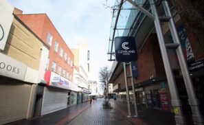 Miscellaneous - Central location 5 mins from all amenities (Middlesbrough)