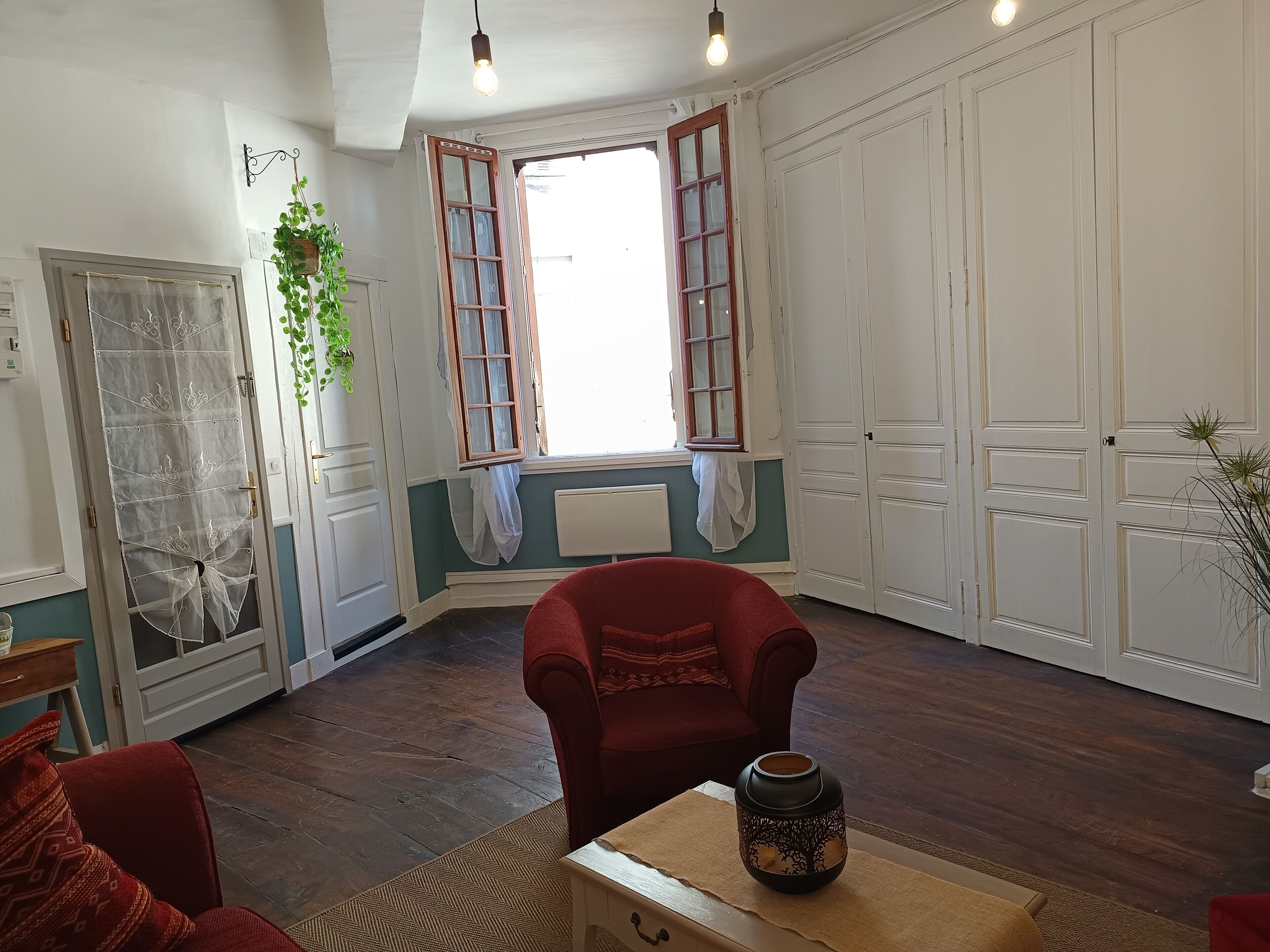 Smart TV, books, music library