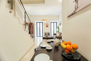 Flat-screen TV - Buen Suceso Las Setas Sevilla (Seville)