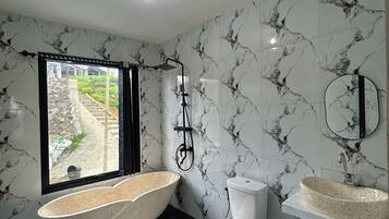 Family Villa, 2 Bedrooms, Mountain View, Mountainside | Bathroom