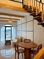 Family Villa, 2 Bedrooms, Mountain View, Mountainside | Living room