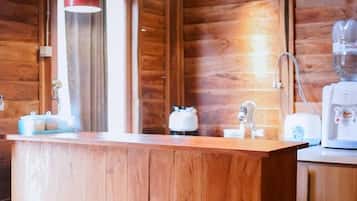 Family Villa, Balcony, Mountain View | Private kitchen